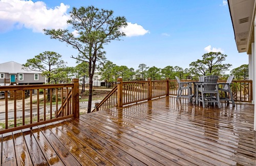 Audubon Place House | The Sanderling - Family Friendly Large Gulf View Home in Gated Community