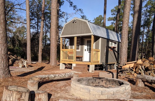 Brices Creek Cabin | The Sanderling Tiny Cabin Water Access/Private Shared dock