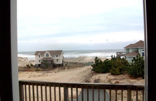 Corolla House | The SandMix Luxurious Home with Great Ocean & Sound Views. . 4x4 Section