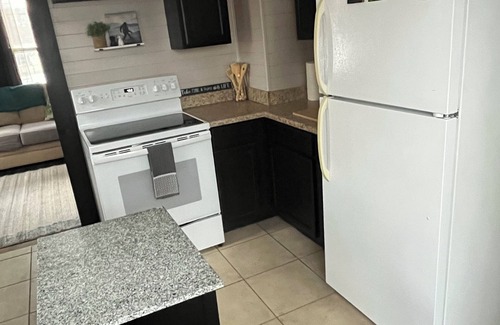 Summerlee Apartment | The Sasquatch Hideaway: Private 1BR Adventure Loft