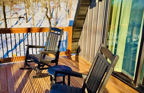 Ironton Cabin | "The Scout": a cozy mountain cabin with million dollar view