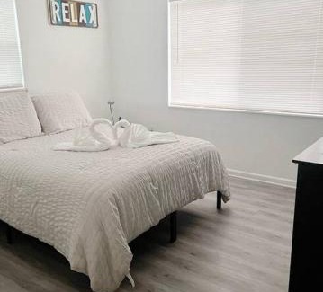 South Pinellas Community Council House | The Sea Scallop Minutes to Madeira Beach