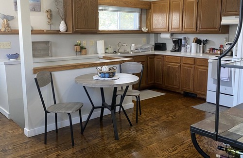 Dayton House | The Seabreeze