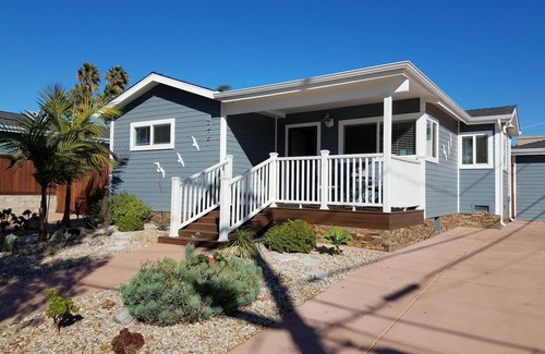 Crown Point House | The Seagull House - Steps away from Sail Bay - A/C - Ample Parking!