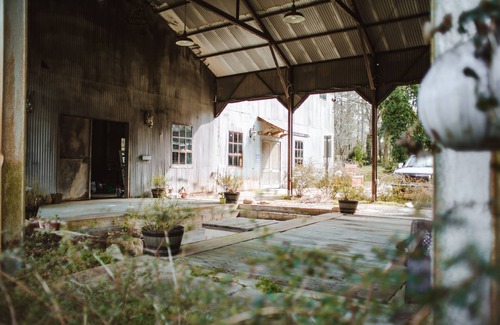 Warrenton House | The Seed House: Renovated Octagonal Barn, Dog-friendly!