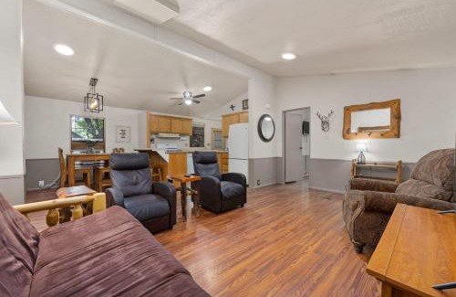 Kernville House | The Sequoia House