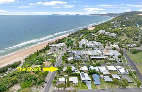 Rainbow Beach House | The Shack Rainbow Beach - Pets Welcome - Fully Fenced - Close to Beach