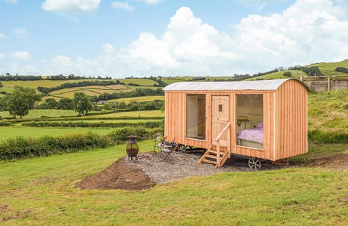 Caersws Cottage | The Shearers Hut-UK39774