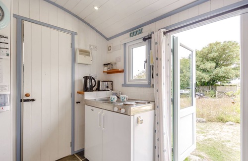 Aberdovey Cottage | THE SHEPHERD'S HUT, romantic, country holiday cottage in Aberdovey