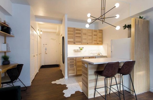 Milton Park Apartment | The Sherbrooke Suite 103