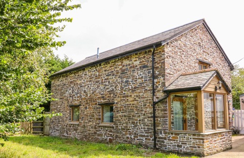 Barnstaple Cottage | THE SHIPPON, pet friendly, character holiday cottage in Barnstaple
