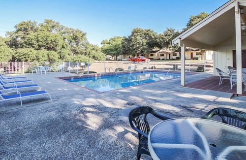 Highland Lake Estates Apartment | The Shores at Lake Travis