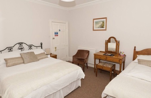 Cannards Grave Bed & Breakfast | The Shrubbery Hotel