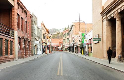 Bisbee House | The Signature Queen with Mountain Views