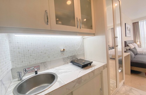 Hegarmanah Apartment | The Signature Studio Apartment With Jaccuzi Art Deco