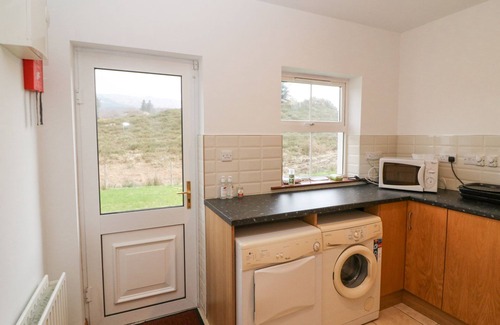 Ardnatrush Cottage | THE SKATING ROCK, family friendly in Kenmare, County Kerry