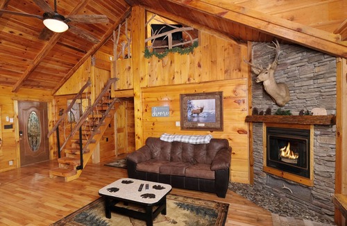 Townsend Cabin | The Skinner's Cabin: A Peaceful & Serene Vacation Getaway