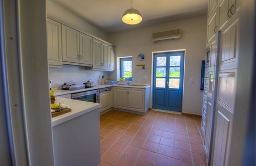 Irakleia Villa | The small Cyclades view - Iraklia