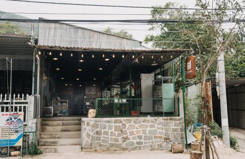 Con Son Hotel | The Snail Haven Pub And Stay - Con Dao