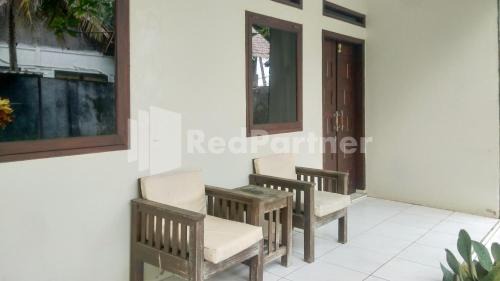 Batu Karas Hotel | The SO Hotel Mitra RedDoorz