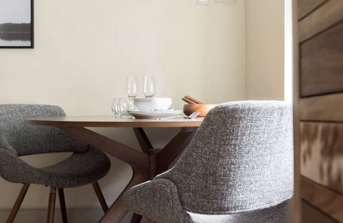 Mayfair Apartment | The Soho Loft - Elegant & Modern 1BDR in Soho