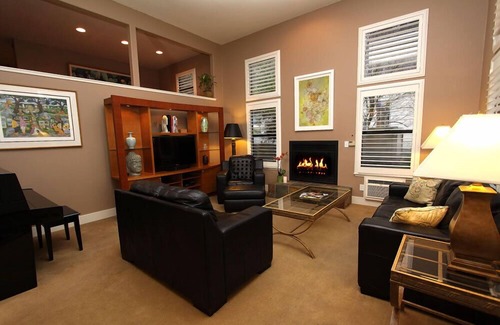 Freestone House | The Sonoma Cottage will be your home away from home, the perfect getaway spot!