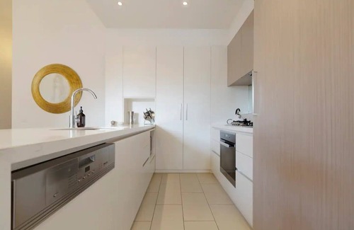 Cremorne Apartment | "The Sophia" Milan meets New York in Melbourne