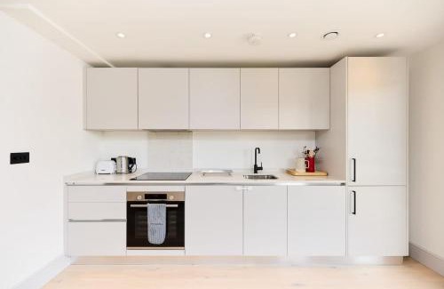 Abbey Apartment | The South Wimbledon Hideout - Fancy 1BDR Flat with Balcony