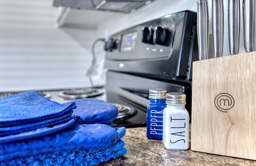 Columbus Apartment | The Southern Charm. 10 minutes away from Fort Moore/Benning. Budget friendly!