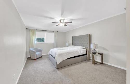 Puce Villa | The Splash & Stay Villa
