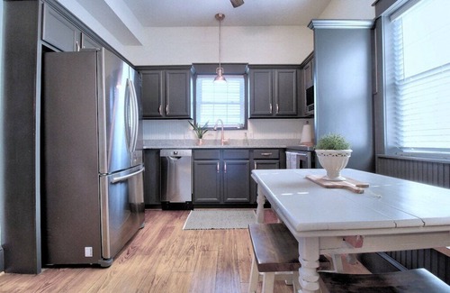 St. Charles House | The St. Charles Guest House, lovely historic home, fun for families and groups