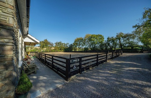 Kinsale Apartment | The Stable, Enchanting studio with WiFi in picturesque Kinsale