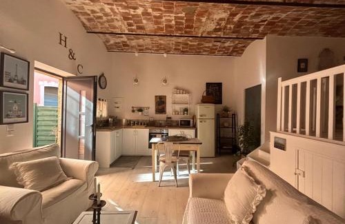Autignac Apartment | The Stable