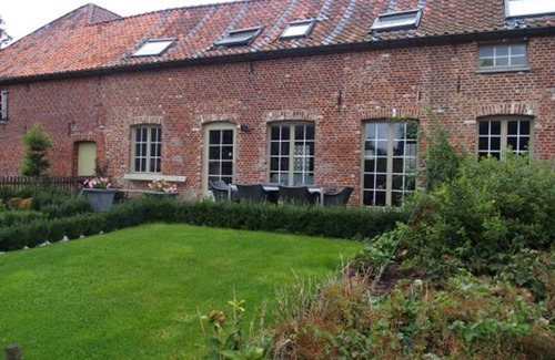 Leuze-en-Hainaut House | The stable Gite for 7/8 people + PRM