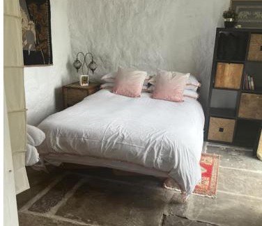 Whitegate Apartment | The Stables a small piece of Heaven