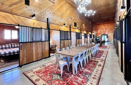 Walburg House | The Stables at Georgetown