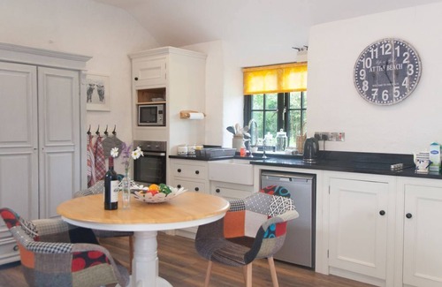 Barnatonicane Cottage | THE STABLES, self catering cottage