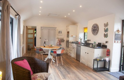 Barnatonicane Cottage | THE STABLES, self catering cottage