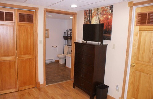 Kutztown Bed & Breakfast | The Staff Quarters @ The Kennedy Manor