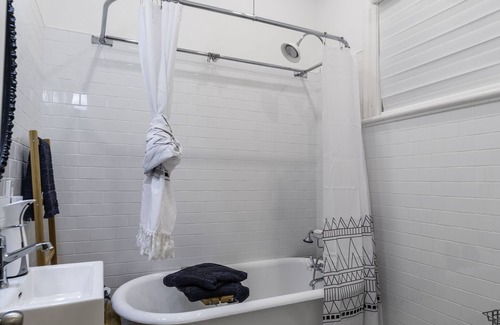 Downtown London House | The Starling - designed for professionals