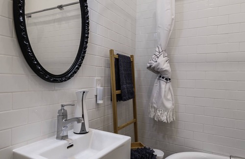 Downtown London House | The Starling - designed for professionals