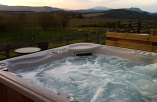 Ascog Cottage | The Steading Farm Cottage In The Trossachs With Pool And Hot Tub