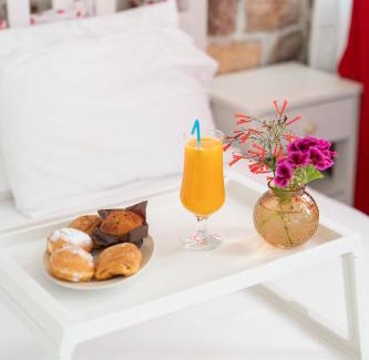 Koroni Apartment | The Stone Nest