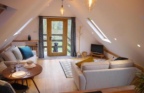 Washbourne Apartment | The Studio @ Bridge Cottage