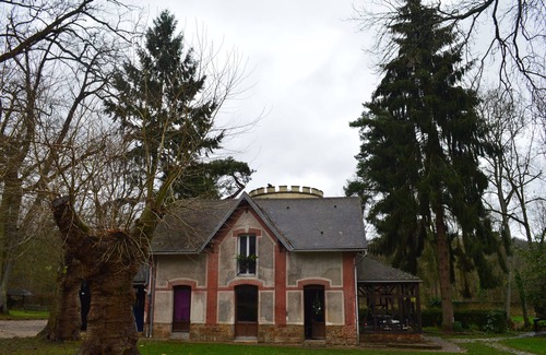 Chateaufort Apartment | The Studio of the Domaine de la Geneste