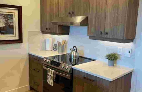 Ucluelet Apartment | The Suite at Sunset Point