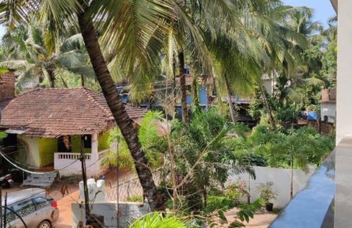 Mandrem Apartment | The Sun - Double Room with Balcony