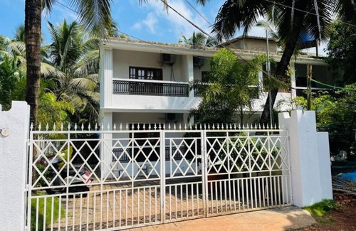 Mandrem Apartment | The Sun - Double Room with Balcony