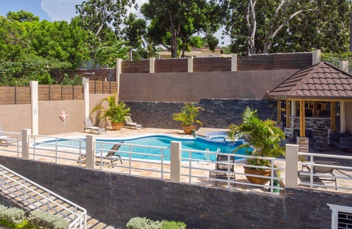 IronShore Estates Villa | The Sun Seeker Villa Ja 9 Bedrooms . Fully staffed with private chef & butler
