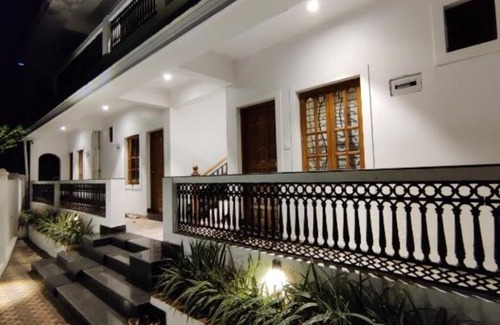 Mandrem Apartment | The Sun - Studio with Balcony